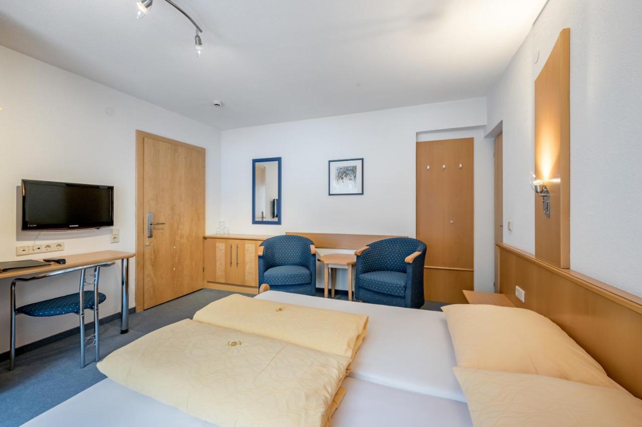 Seehueter'S Hotel Seerose Oetz Dış mekan fotoğraf