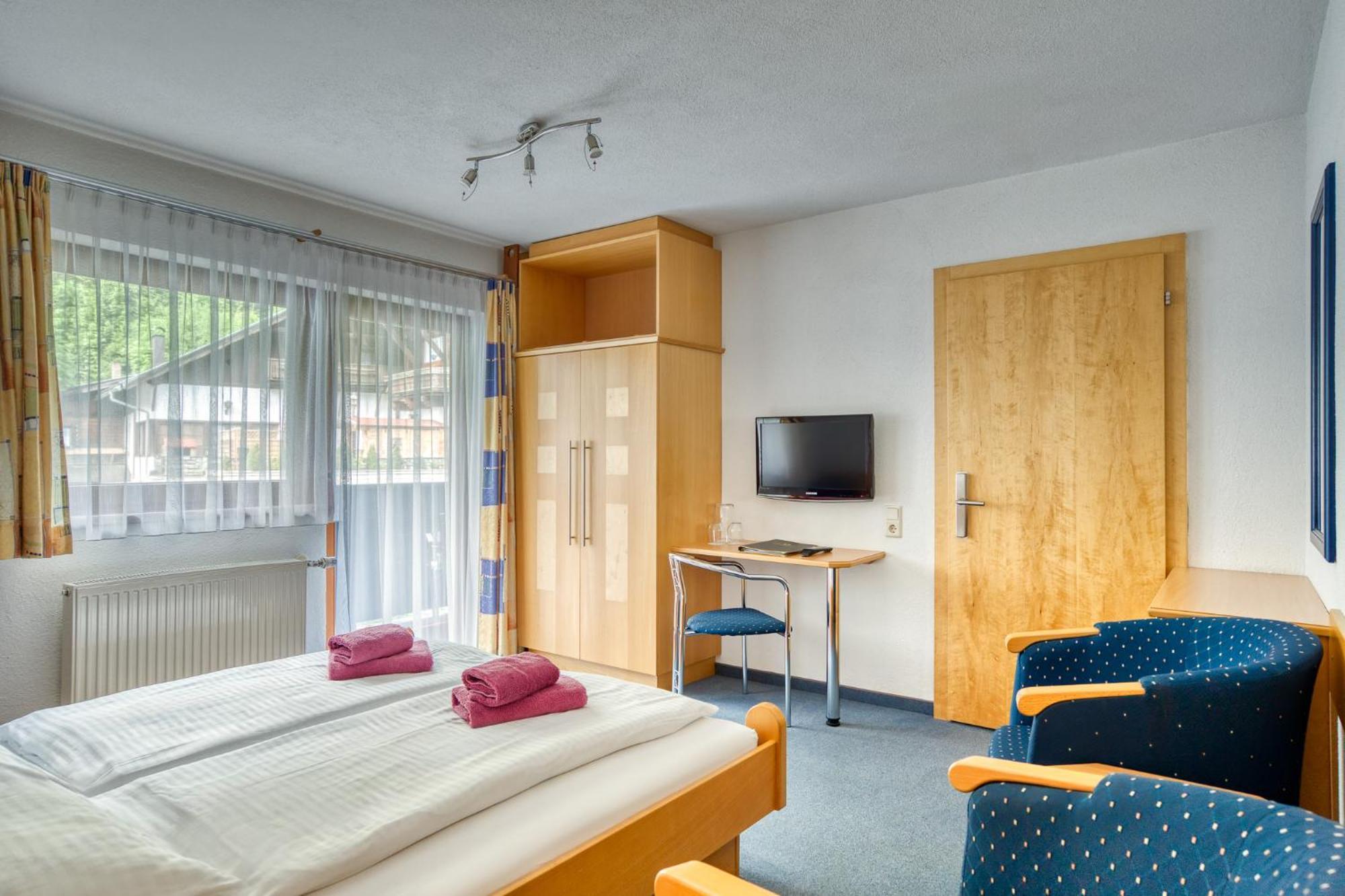 Seehueter'S Hotel Seerose Oetz Oda fotoğraf
